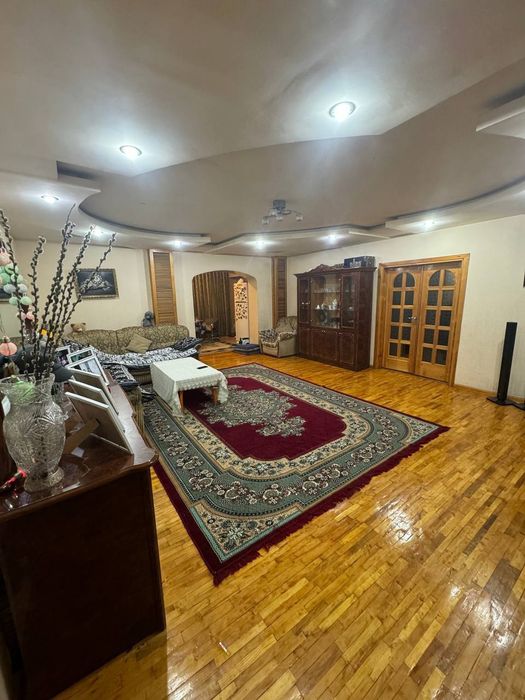 Продаётся 4/2/9 квартира на Ц1, ор Бибигон, МирзоУлугбекский р-н