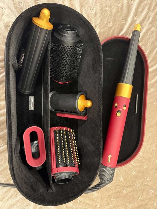 Оригинален Dyson Airwrap i.d.™ (нов модел с Bluetooth и i.d. curl) – В гаранция, като нов!