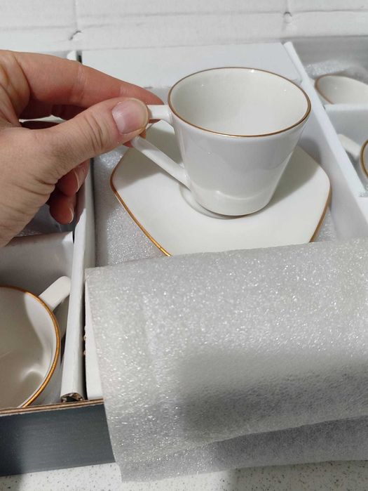 Set ceșcuțe și farfuriuțe pt espresso EnglishHome