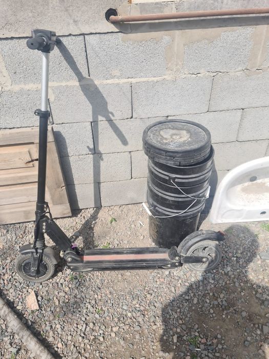 Продаю электросамокат koogo s3