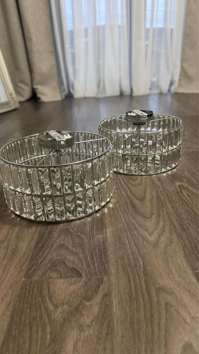 2 candelabre, in stare foarte buna