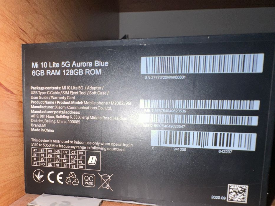 Продавам смартфон Mi 10 Lite 5G