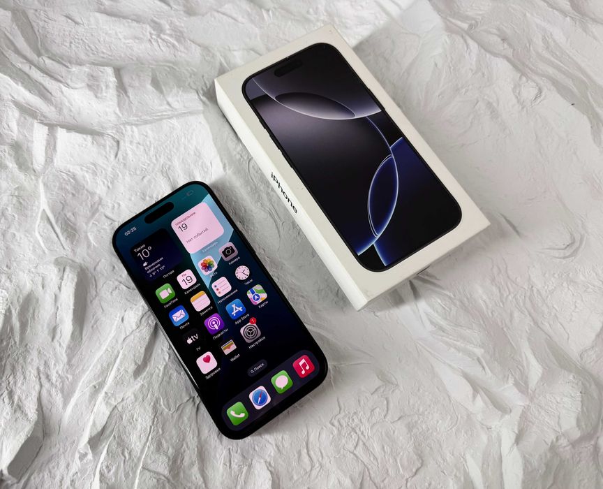 Продам в идеале телефон Айфон 16 PRO 128Gb /аккум: 100%