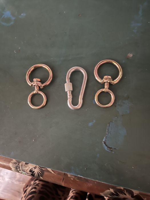 Цепи для собак, и разные принадлежности