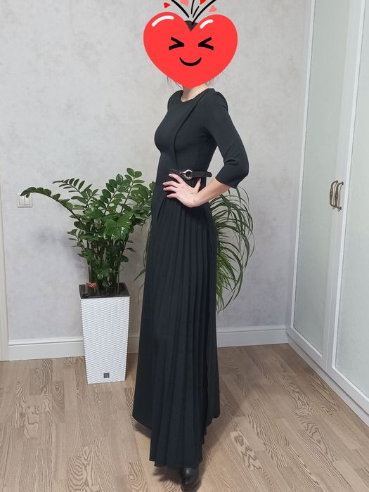 Продам чёрное платье