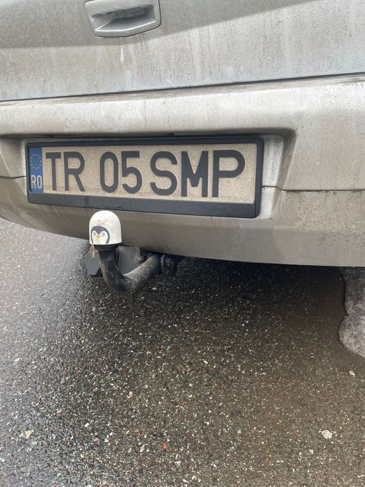 Vând cârlig de remorcare