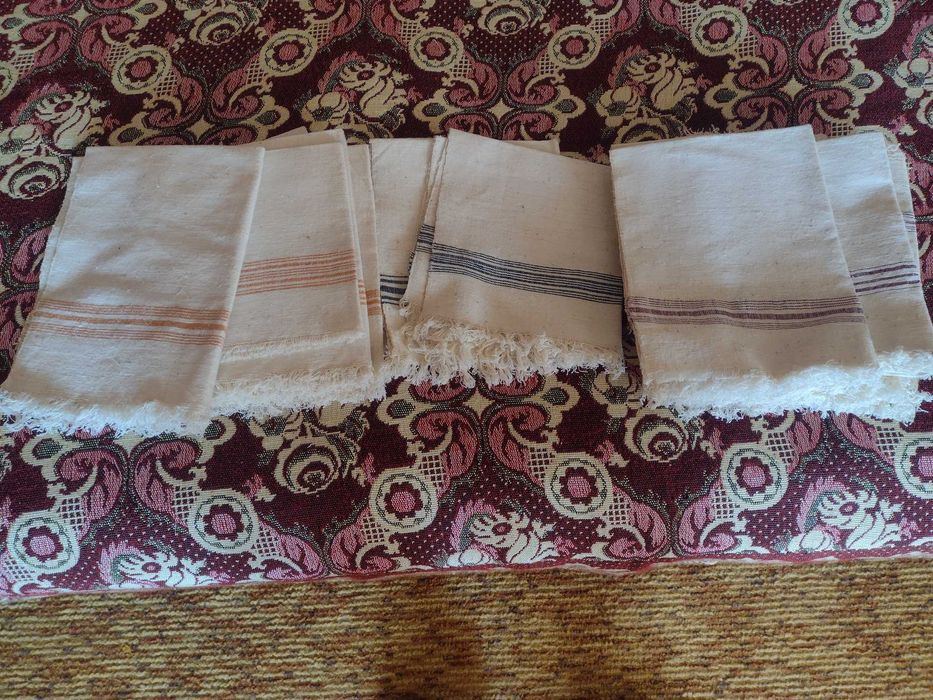 Нови старовремски престилки + подарък 1 ергенска кърпа