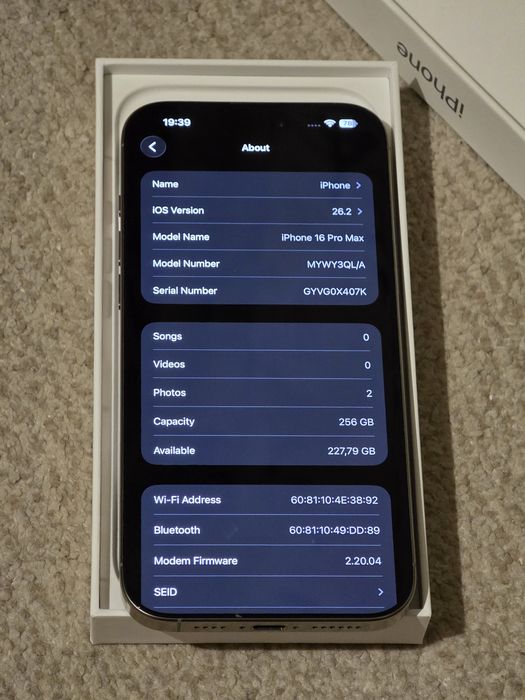 Telefon mobil Apple iPhone 16 Pro Max, 256GB, 5G, Natural Titanium
