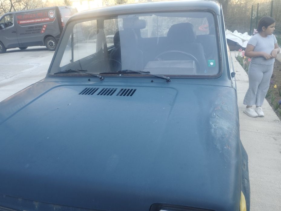 Продавам Лада Нива 1.7