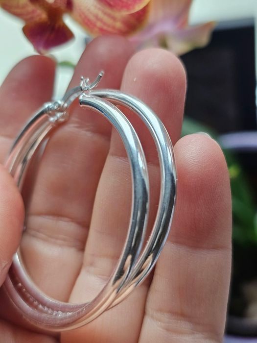 Красиви сребърни обеци халки