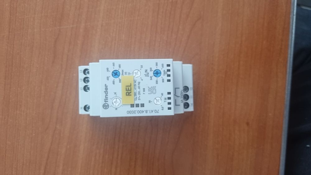 Releu monitorizare tensiune și releu temporizare