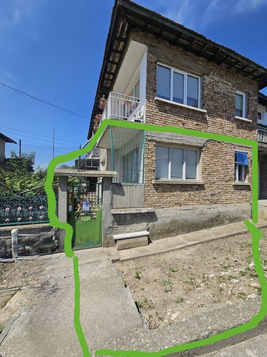 Продава се Етаж от къща в Белослав - 368 кв.м за 354 €/кв.м - Снимка #1