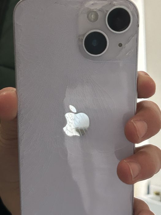 iPhone 14 из минусов крышка