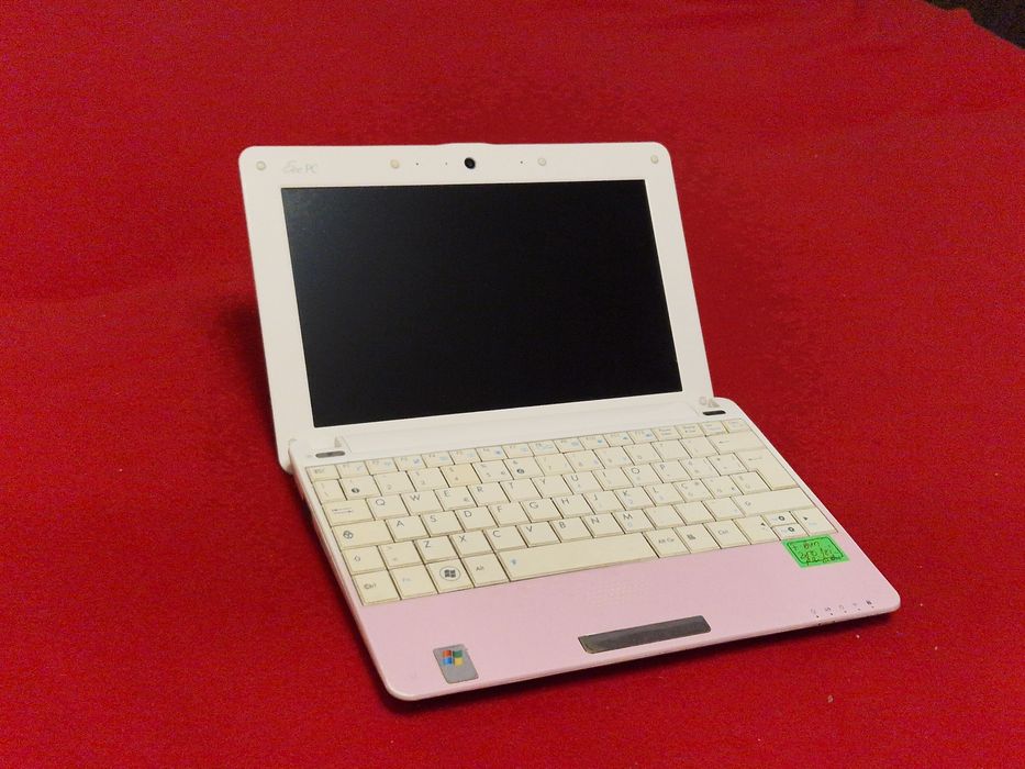 Mini laptop Asus Roz, funcțional doar contact la priza