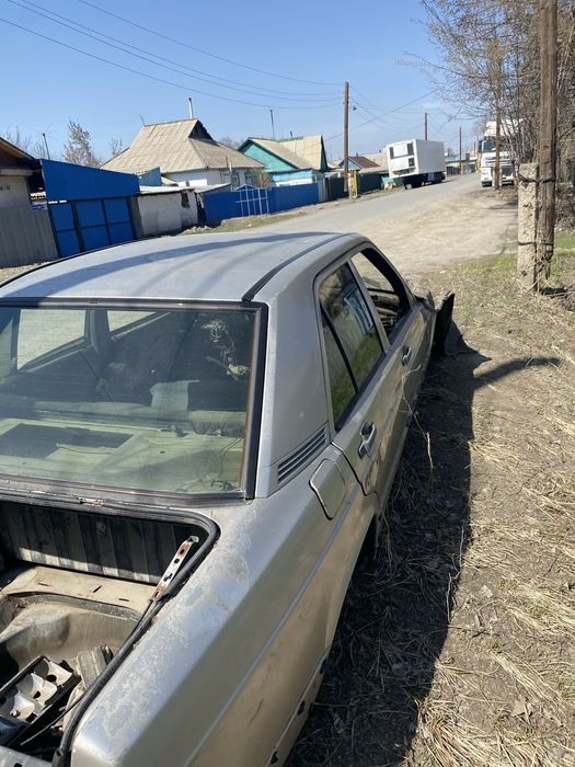 Мерседес 124 кузов