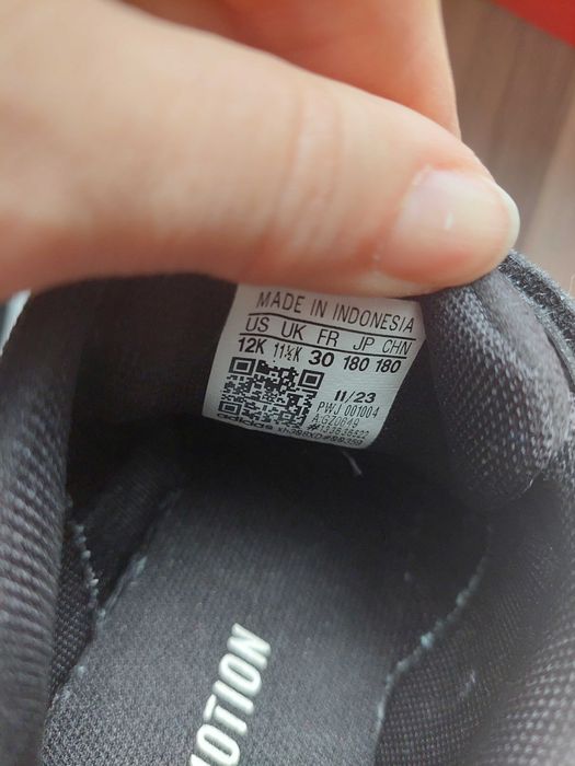 Маратонки Adidas 30 номер