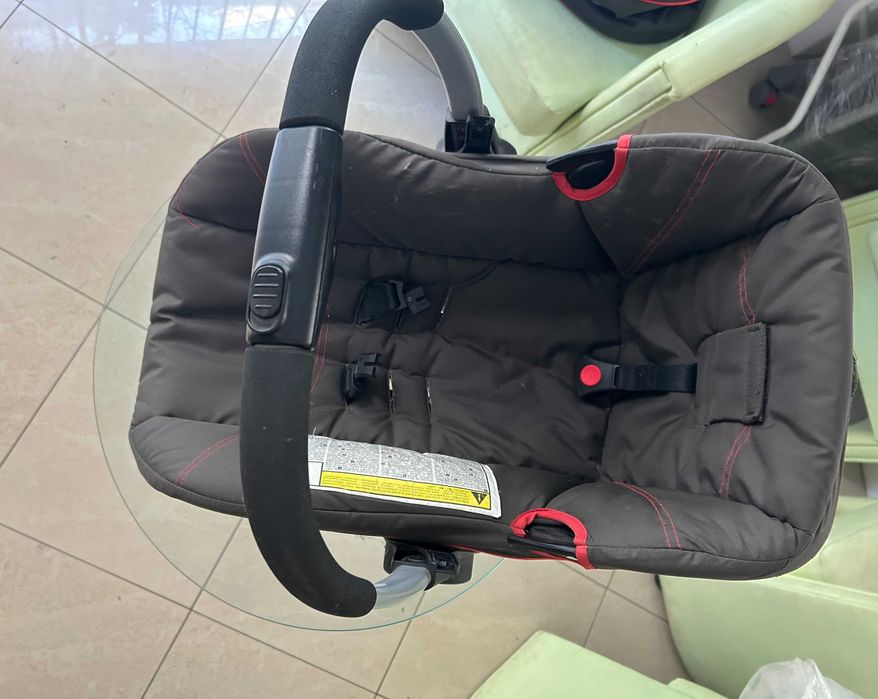 Бебешко столче за кола hauck