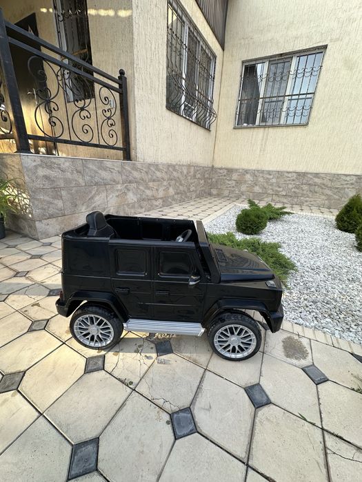 Гелен детский электромобиль