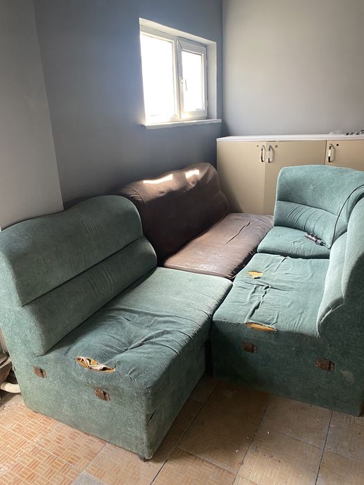 Все бесплатно ! Диваны и шкафы!