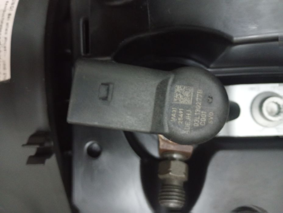 Injector injectoare vw passat b6 passat b7 vw golf6 1.6tdi cay octavia