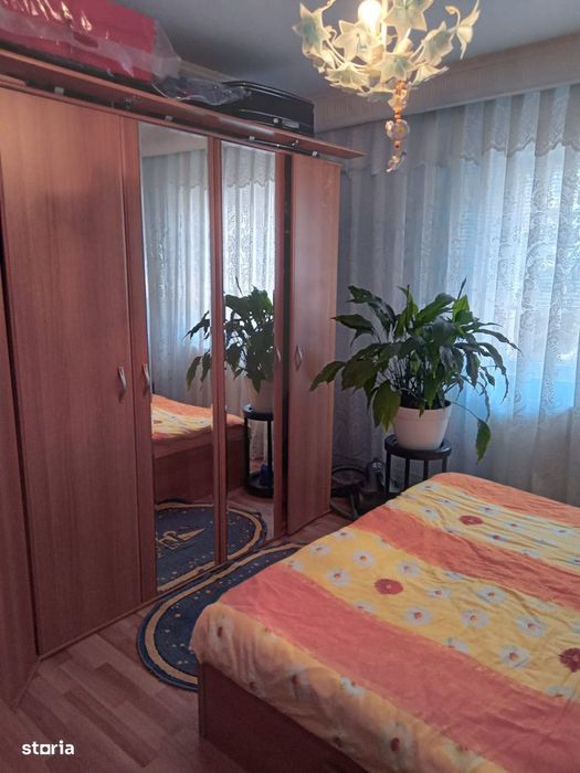 Vând apartament cu 2 camere Mioveni-Robea, etaj 1