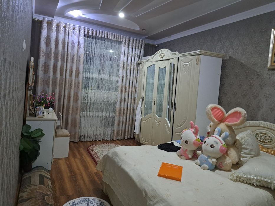 Квартира сотилади 100кв 3 хона.евро ремонт .жихозлари билан.