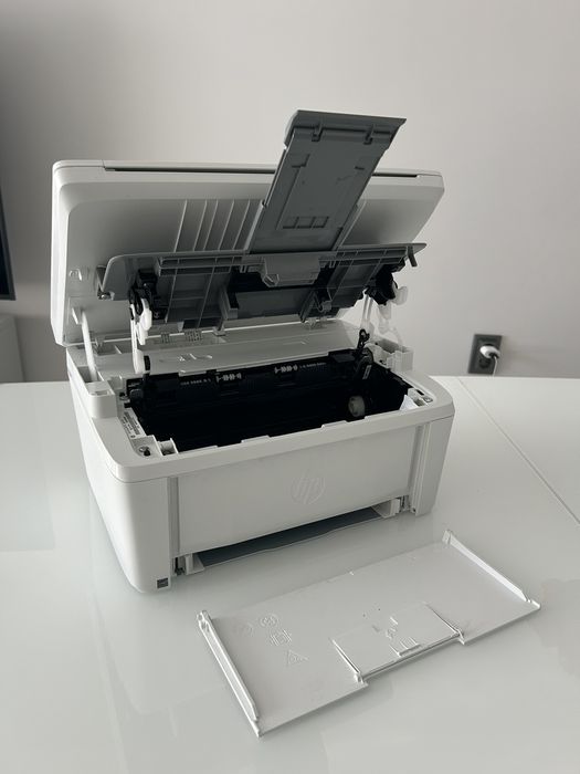 Принтер HP laserJet MFP M140we