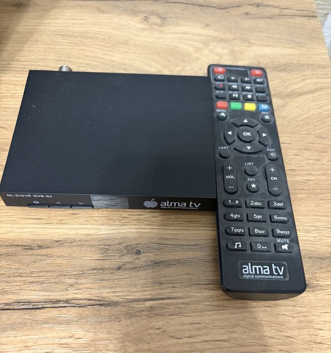 Приставка Alma TV, спутниковая антена