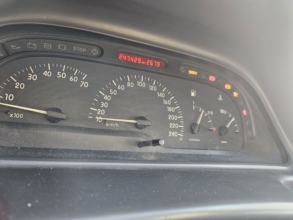 Vând Renault Laguna