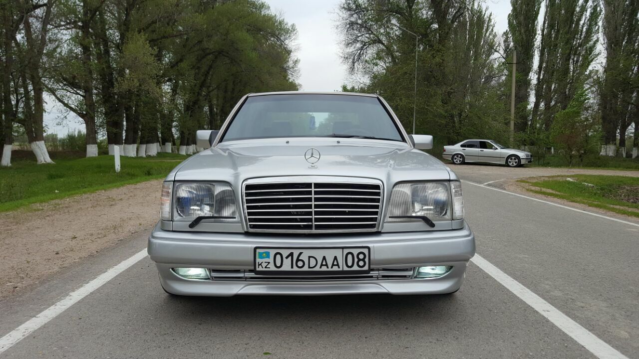 Mercedes w124 AMG бампер