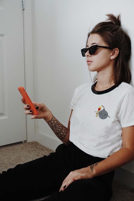 Tricou IRID brodat "Explosive Relationship" Valentine's day Dragobete