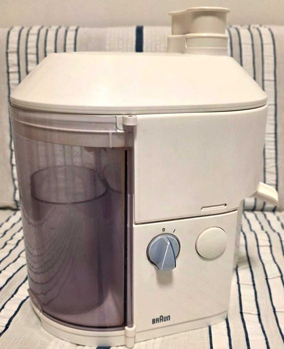 Сокоизстисквачка BRAUN, машина за сок