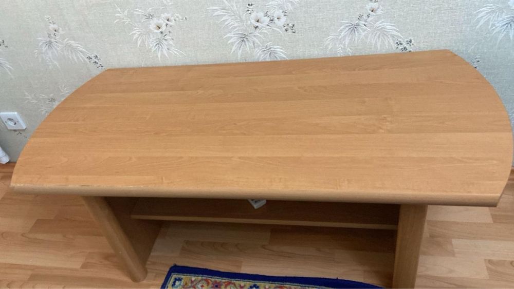 Журнальный столик