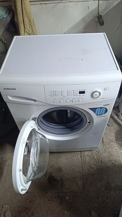 Продам стиральную машину
