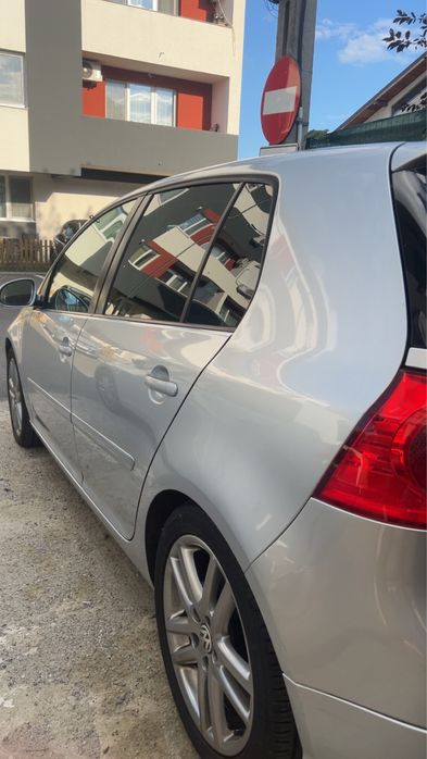 Vand golf 5 gt de fabrică