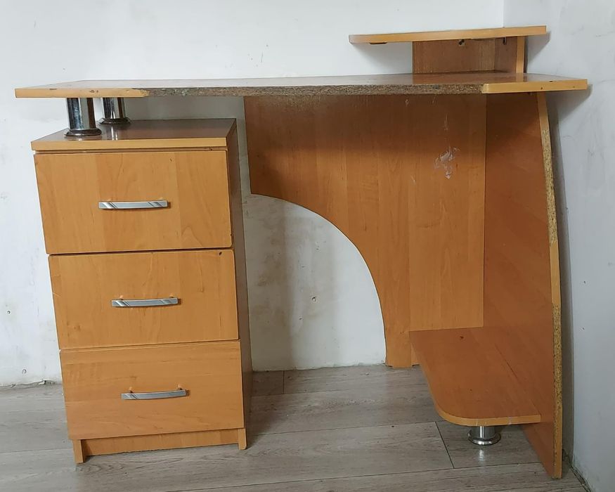 Рабочий стол для компьютера