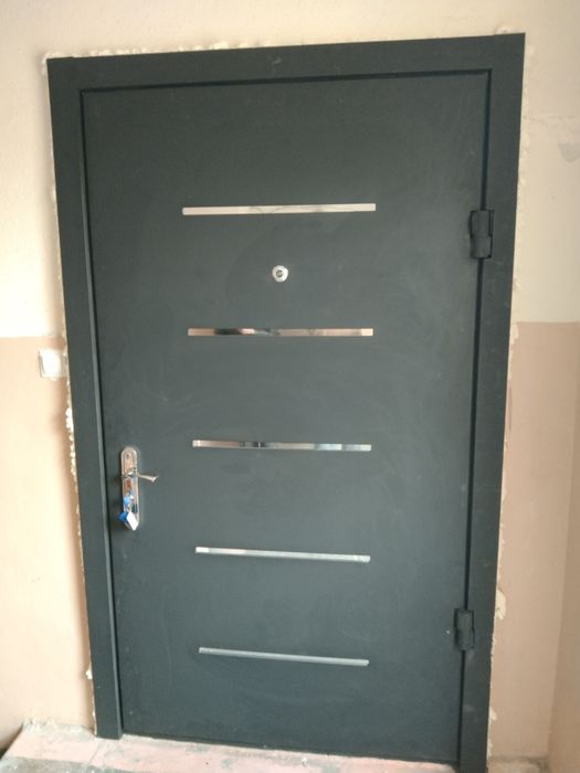 Обшивка железных дверей,откосов ,батарей МДФ панелями - Изготовление и ...