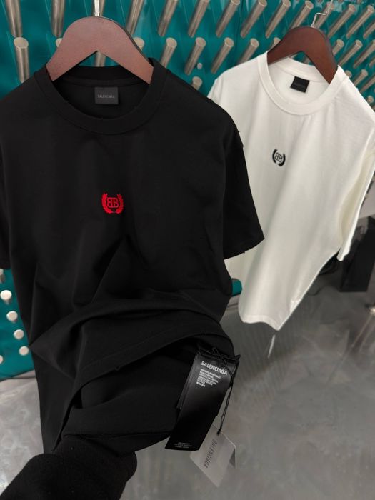 Tricou Balenciaga.Model foarte rar,calitate top.Toate marile