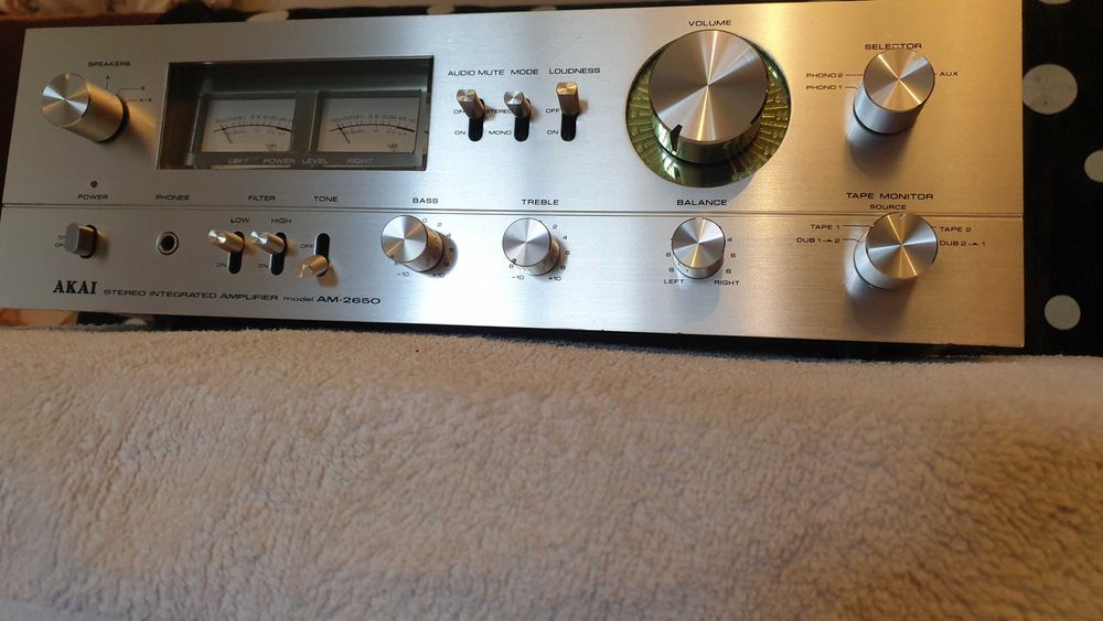 amplificator akai am2650