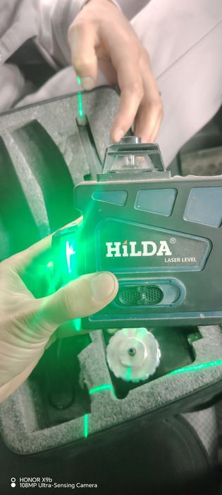 lazer urvin hilda model