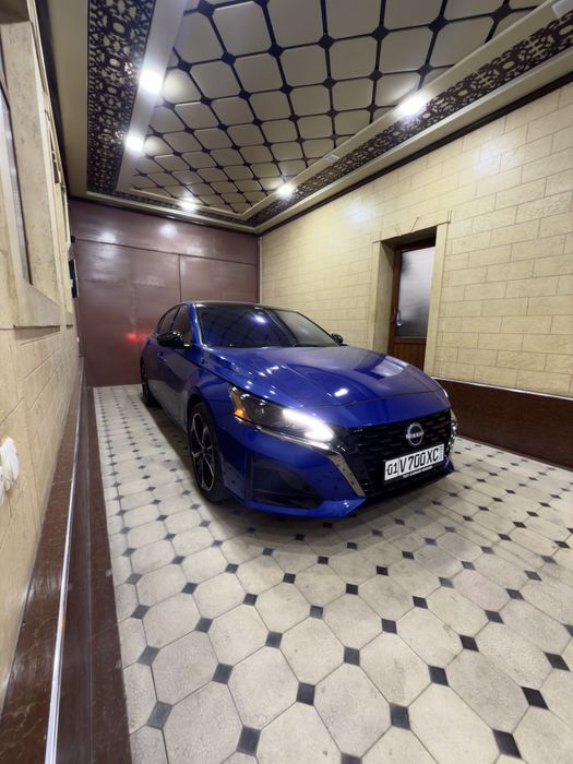 Nissan Altima SR 2025