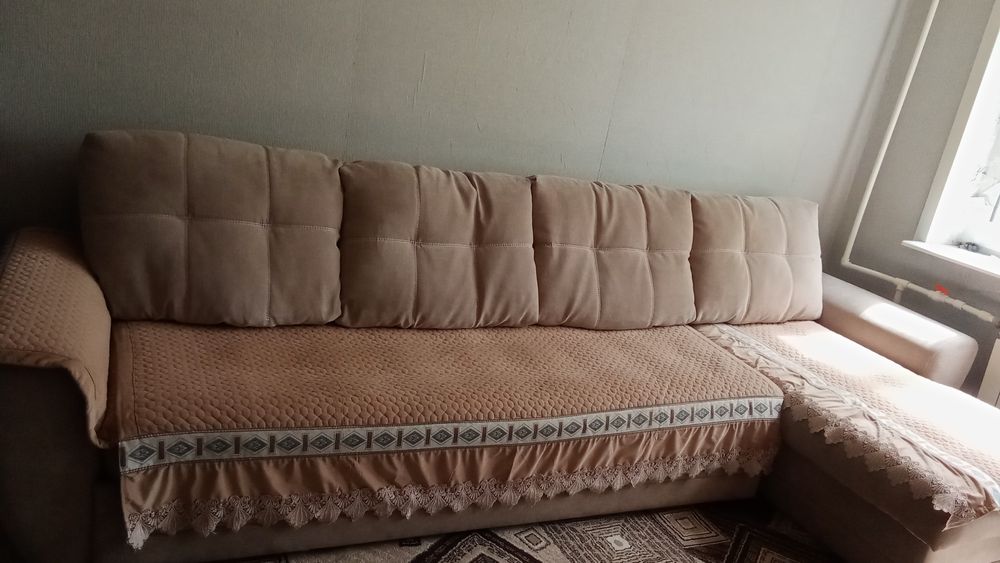 Гостиной Диван угловой срочно продам