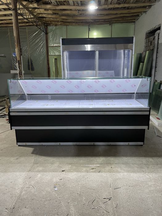Витрина холодильник