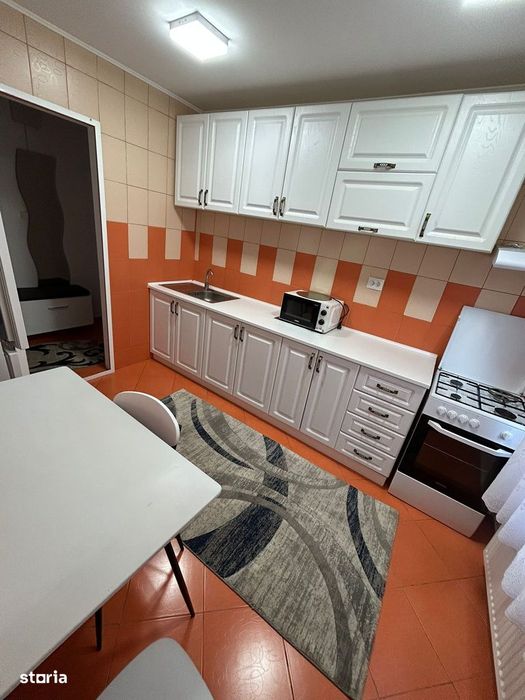 De inchiriat apartament cu 2 camere, zona Roman Voda,mobilat si utilat