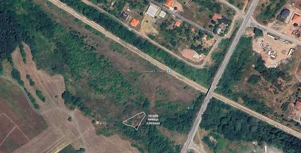 Продавам 5 парцела във Вакарел и землището на село Костадинкино
