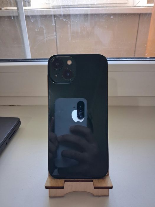 В продаже Iphone 13