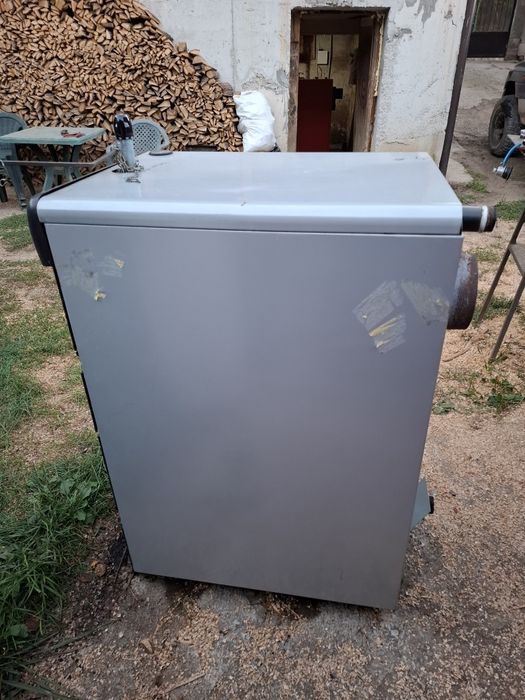 Турски котел на твърдо гориво за части.