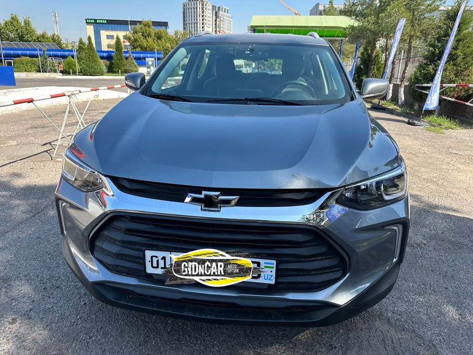 Накладка на Эмблему Трекер 1 и 2