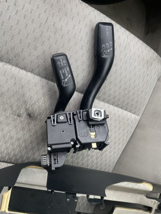 Maneta pilot automat si carcasa Audi A3 8p an fab 2004-2011