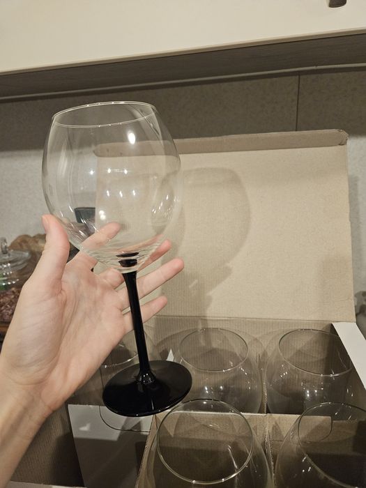 Чаши за вино, 330 мл. Комплект от 6 бр.